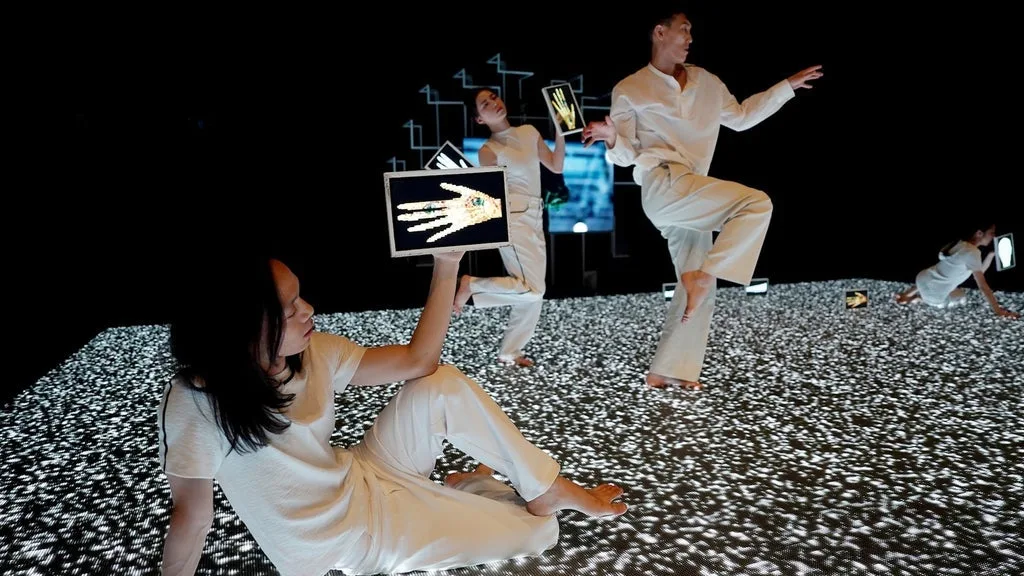 Dab Dance Project, >"hello world"; 