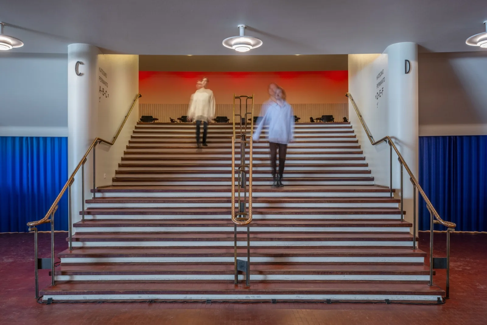 Guided tour at the House of Culture in English