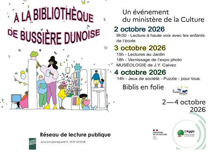 Lecture à haute voix avec les enfants de l'école