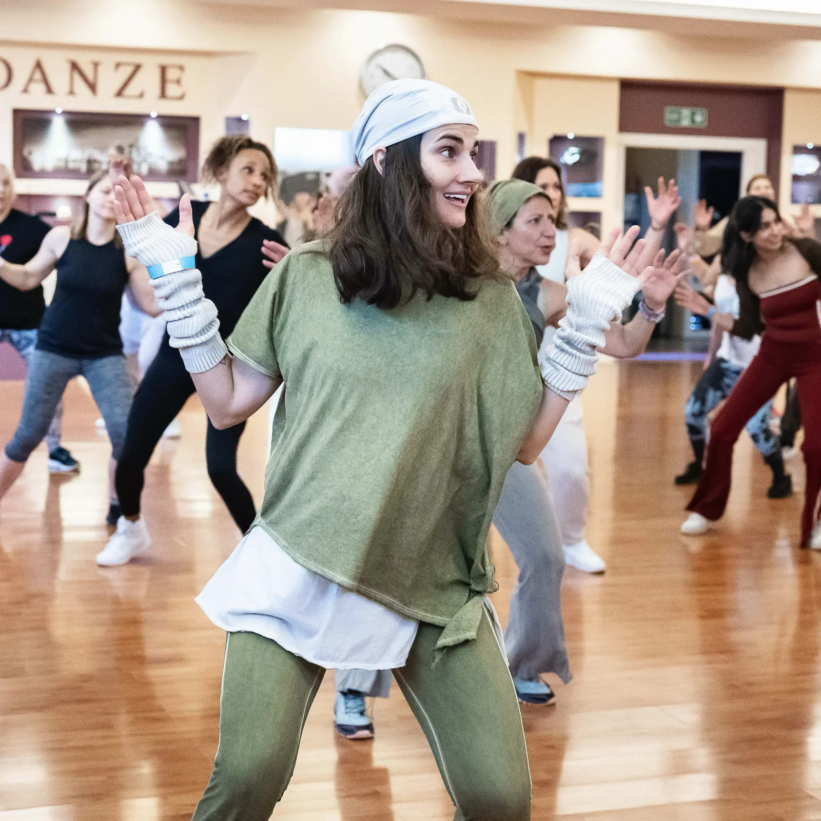 Move, connect, and meet new people through dance: free Salsation session!