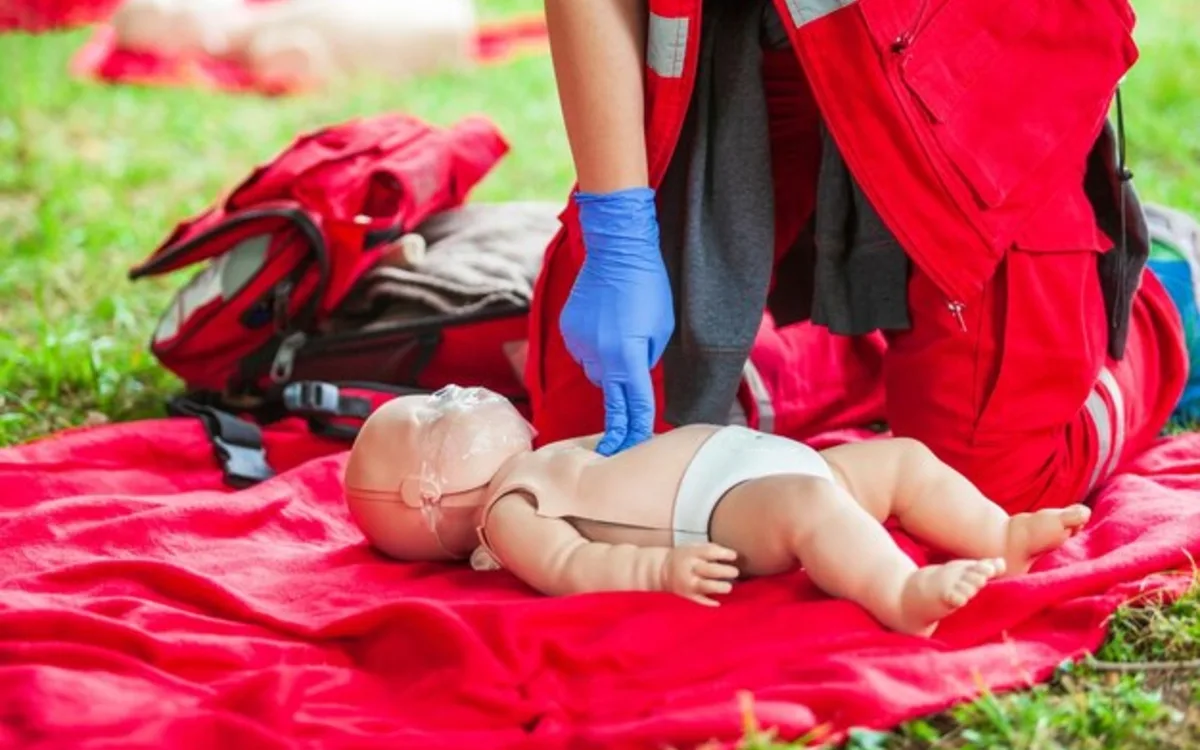 Initiation aux gestes qui sauvent pour bébé