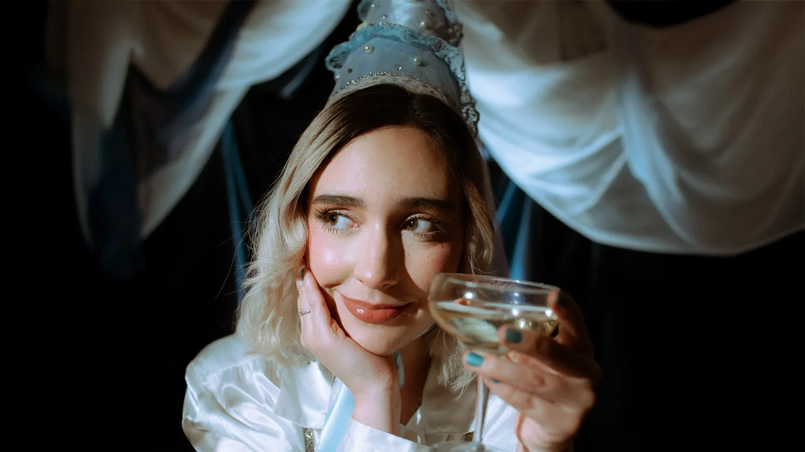 Emilia Borlone presenta "La Joya" en concierto