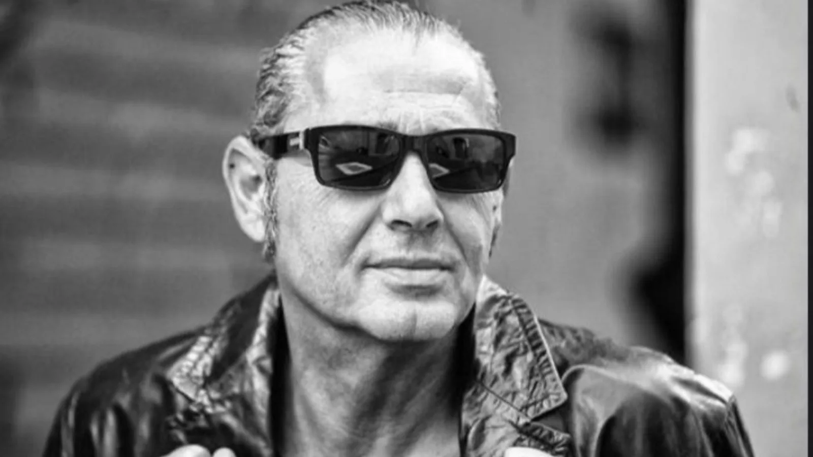 LUCA CARBONI – RIO ARI O LIVE