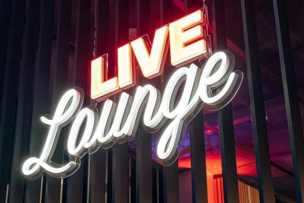  LIVE LOUNGE INALPI ARENA