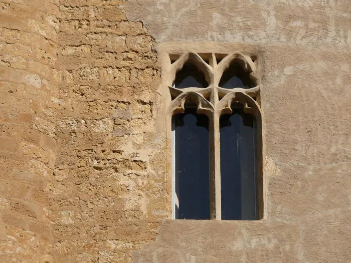 Circuit guidé "Églises et châteaux, patrimoine ravivé"