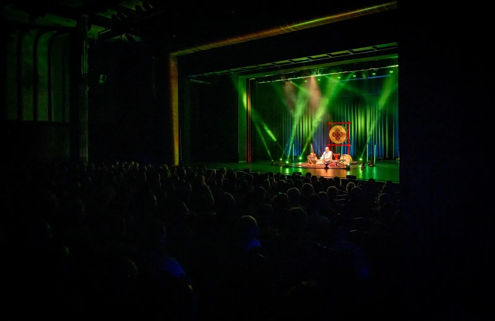 Karma Pema Dorje - Pécs - Tibeti Torokénekes és Énekelt Mantrakoncert