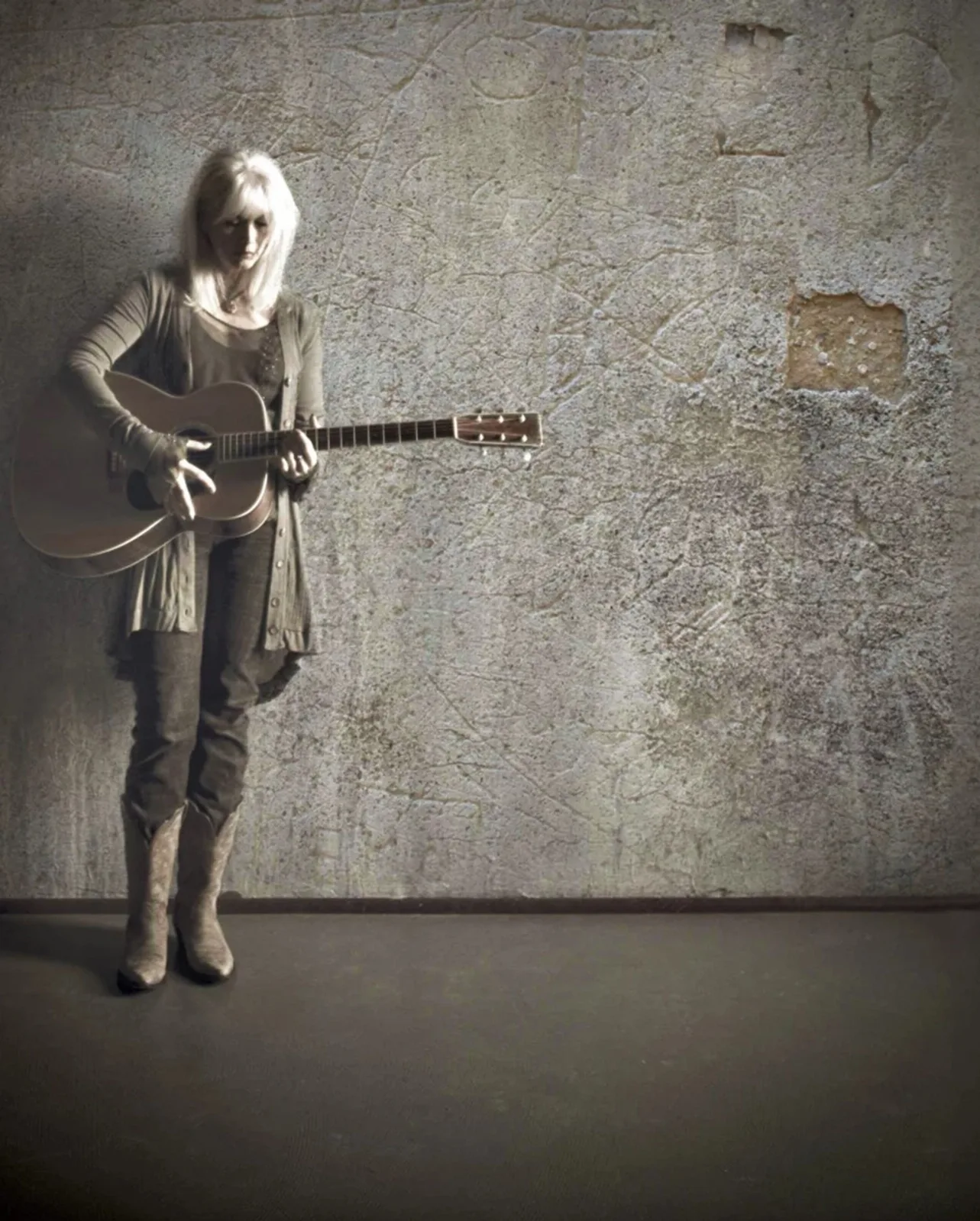  Emmylou Harris, Platinum Tickets