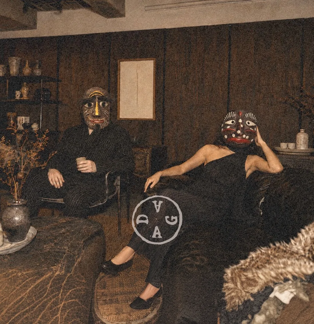 DAGA : THE LIVING ROOM WE CARRY