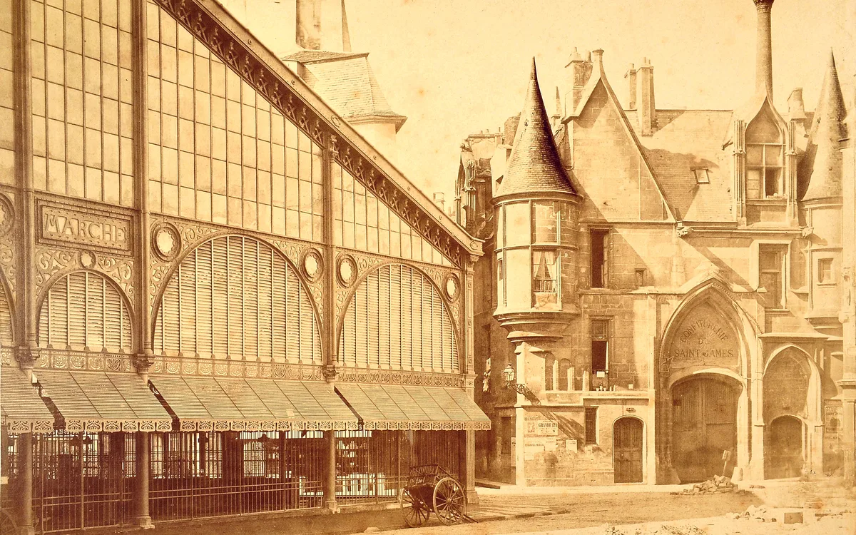 De la Renaissance aux Trente Glorieuses : l’hôtel de Sens, un bâtiment à travers l’Histoire