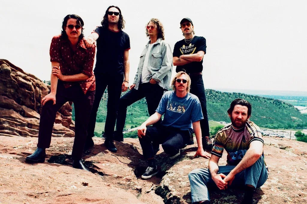KING GIZZARD & THE LIZARD WIZARD (RAVE SHOW) 