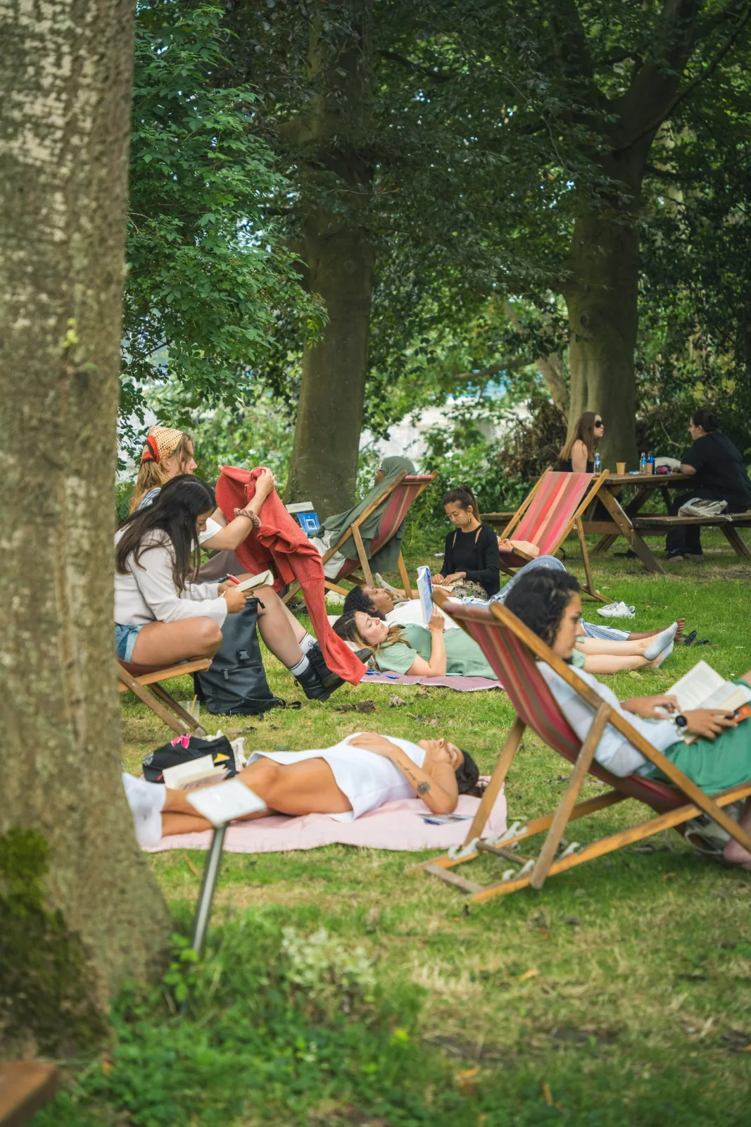 The 1,000-Person OFFLINE Picnic