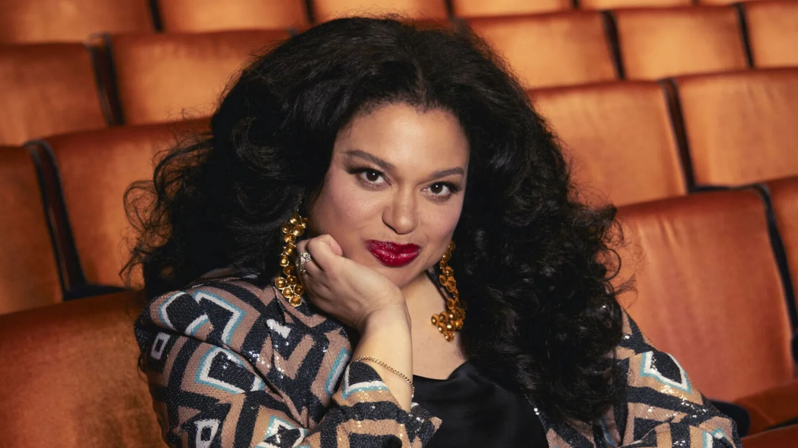 Michelle Buteau - Surviving & Thriving Tour