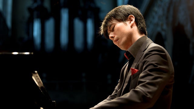 Kotaro Fukuma, piano, Viaje sobre agua