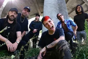 THE RED JUMPSUIT APPARATUS