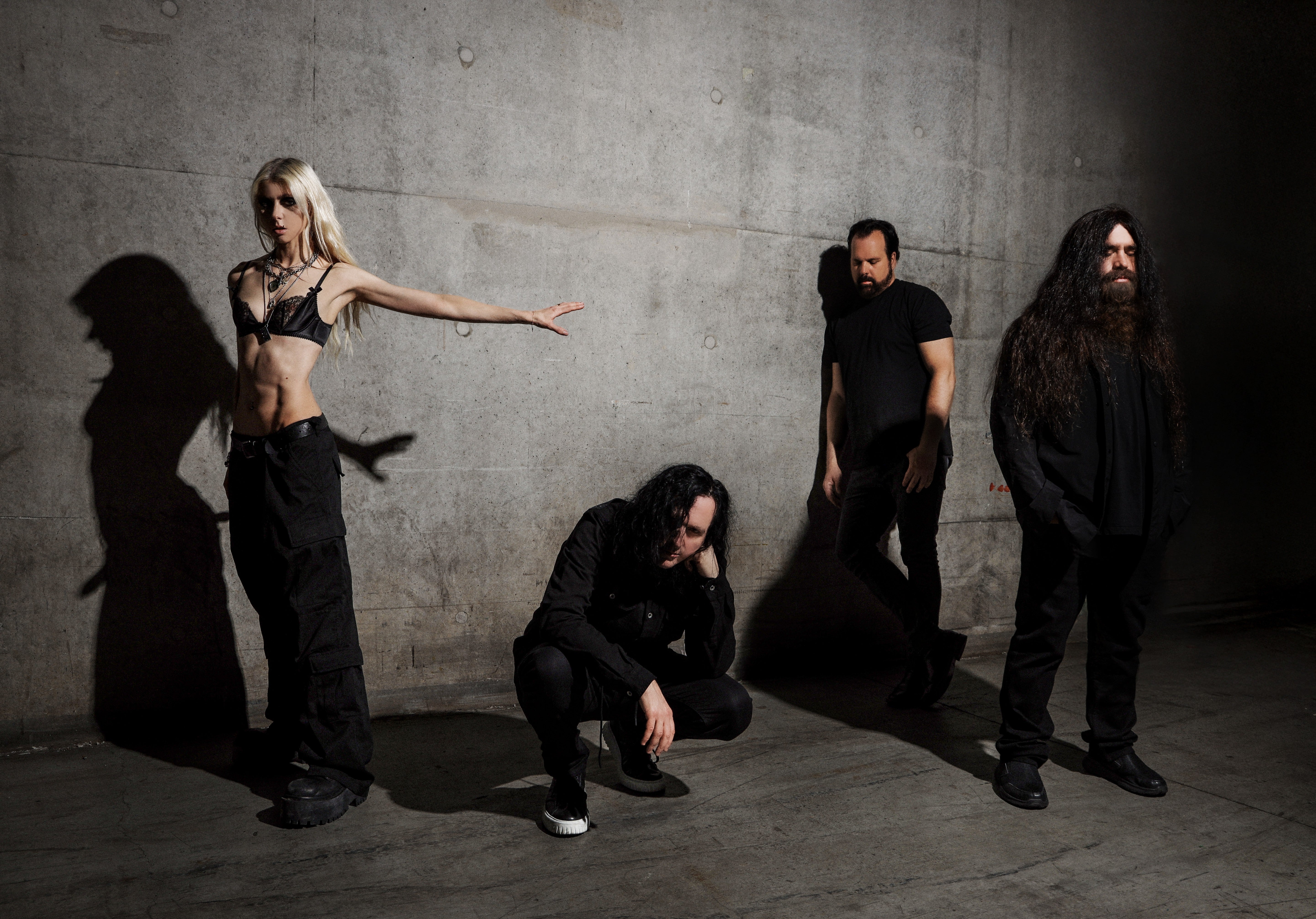 The Pretty Reckless - Dear God Tour