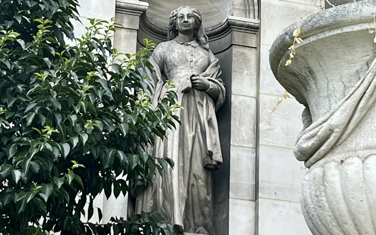 JEP 2026 : Les statues des façades de l'Hôtel de Ville