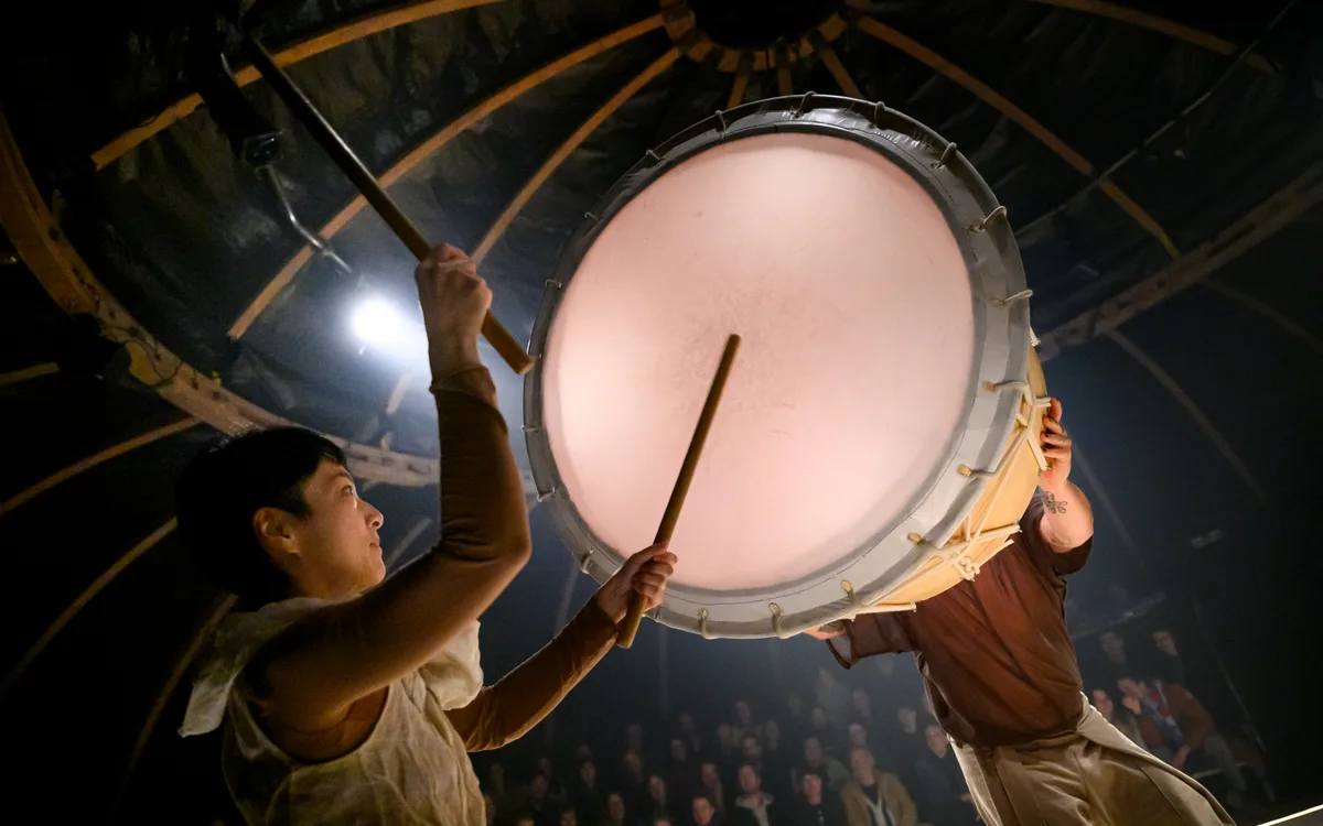 Une pièce de cirque chaleureuse et puissante : Ki No Nagare / Collectif Malunés