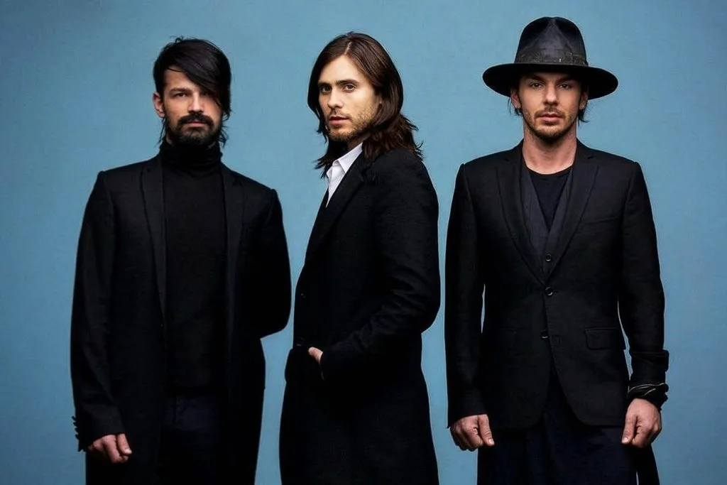 Thirty Seconds to Mars Presents A Beautiful Lie vs This Is War